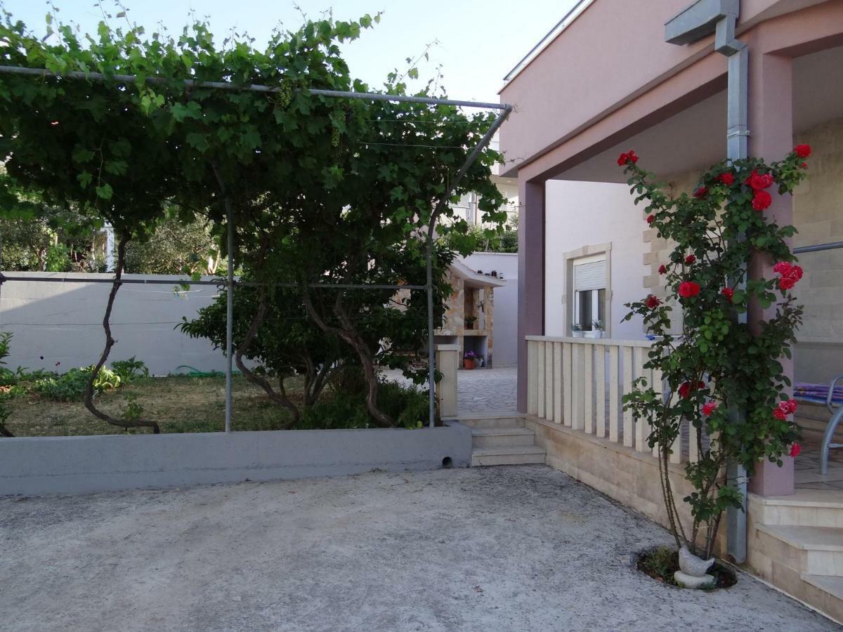 טרוגיר Vila Emilija מראה חיצוני תמונה